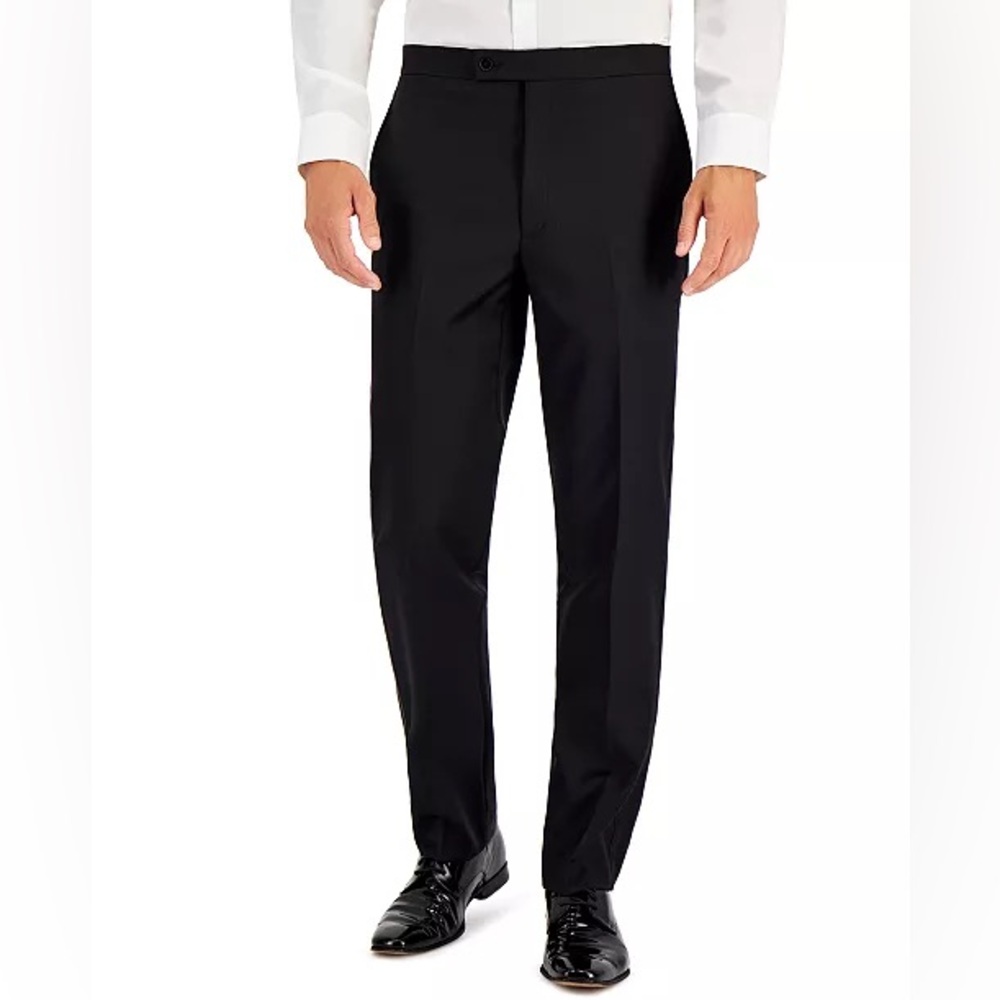 Lauren Ralph Lauren
Men's Classic-Fit UltraFlex Stretch Black Solid Pants